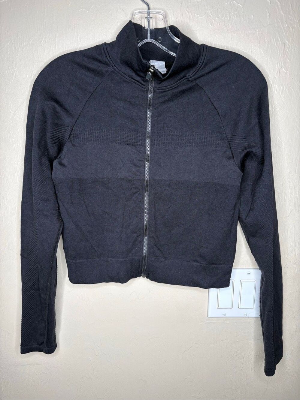 Fabletics Women's Black Seamless Full Zip Long Sleeve Athletic Jacket Size Mediu